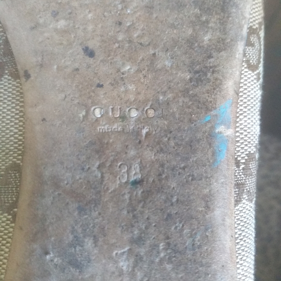 Authentic Gucci Flats - Picture 12 of 12